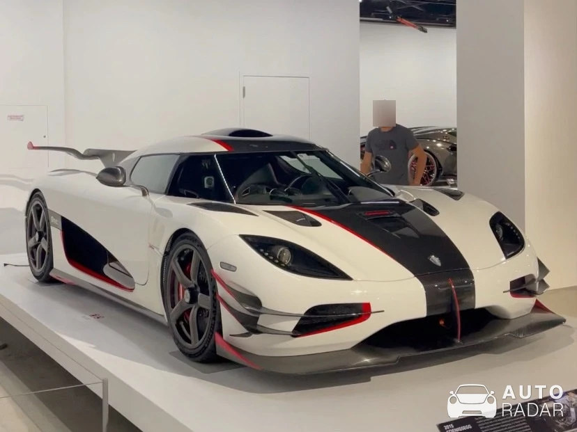 Koenigsegg One:1 spotted in Rodman, États-Unis