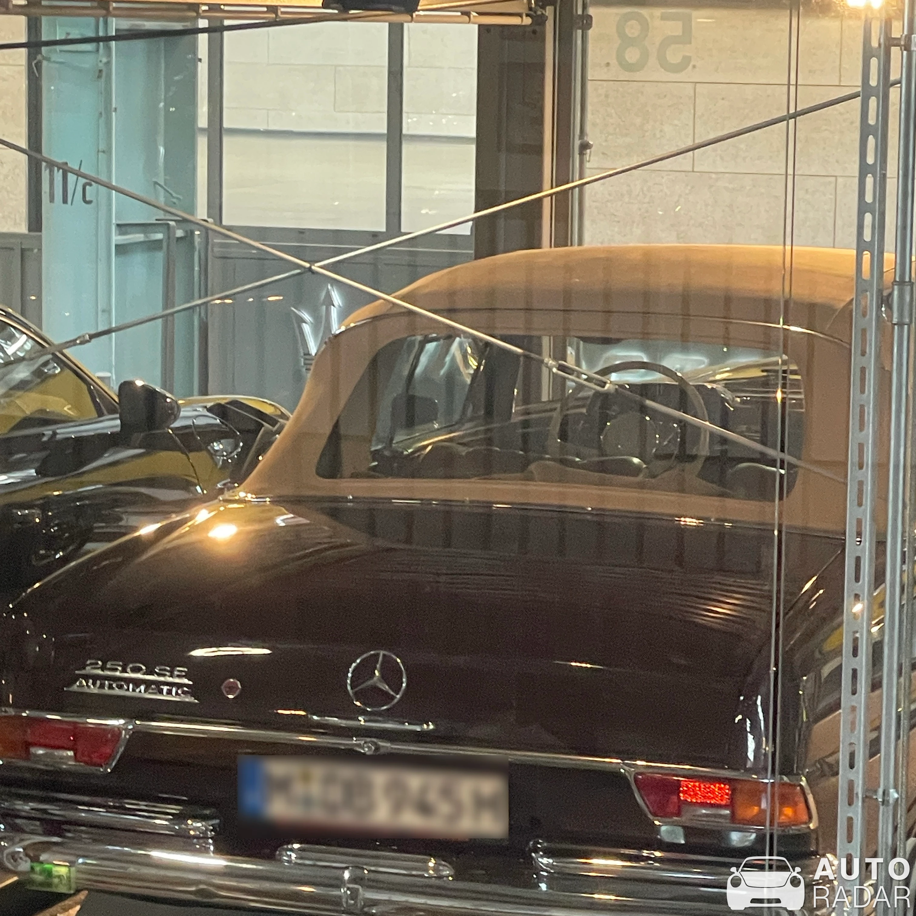 Mercedes-Benz W112 spotted in München