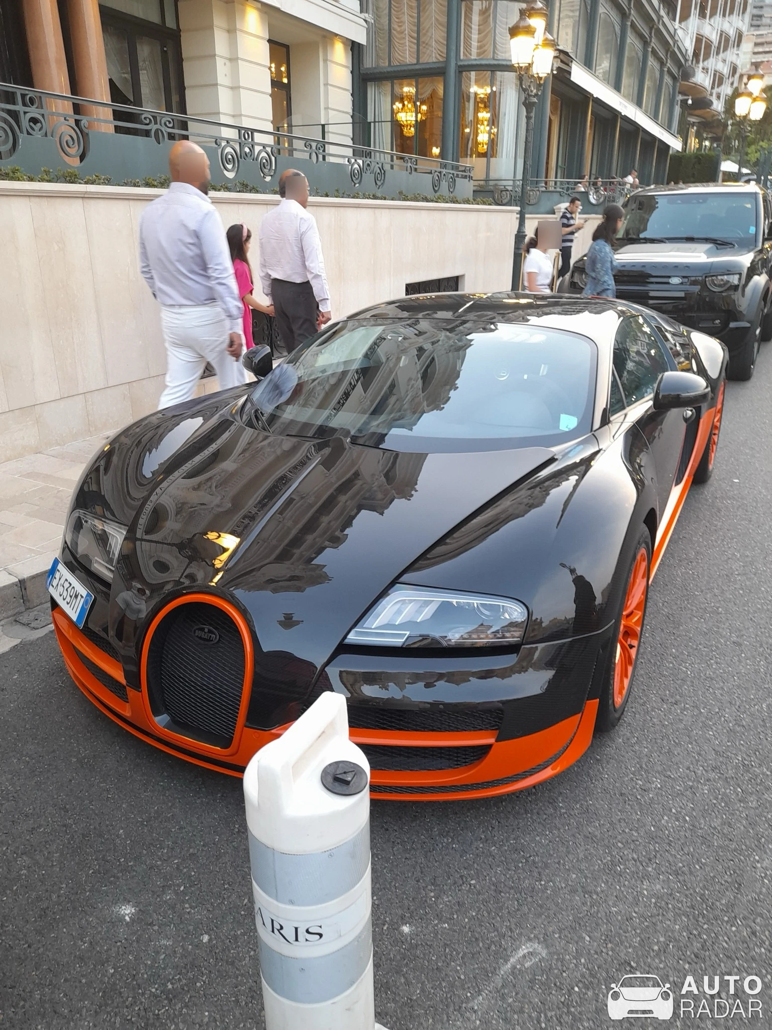 Bugatti Veyron 16.4 Super Sport L'Edition Spéciale Record du Monde spotted
