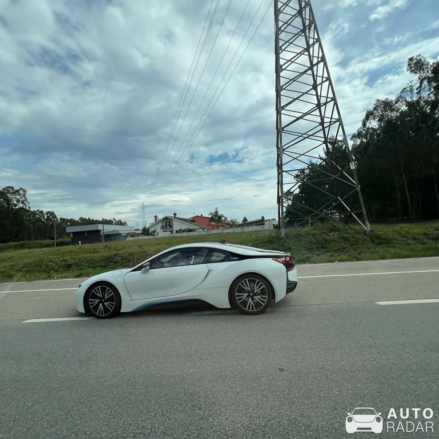 BMW i8 spotted in Aveiro