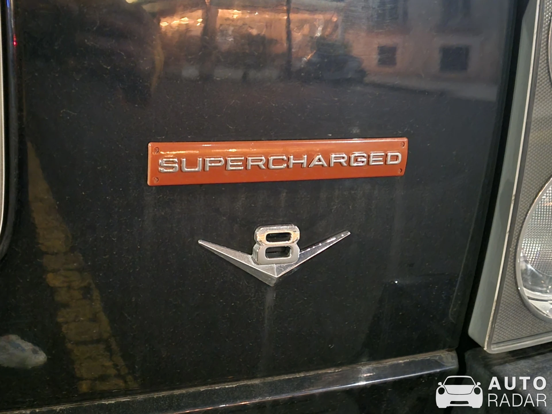 Land Rover Range Rover Supercharged spotted in Milano