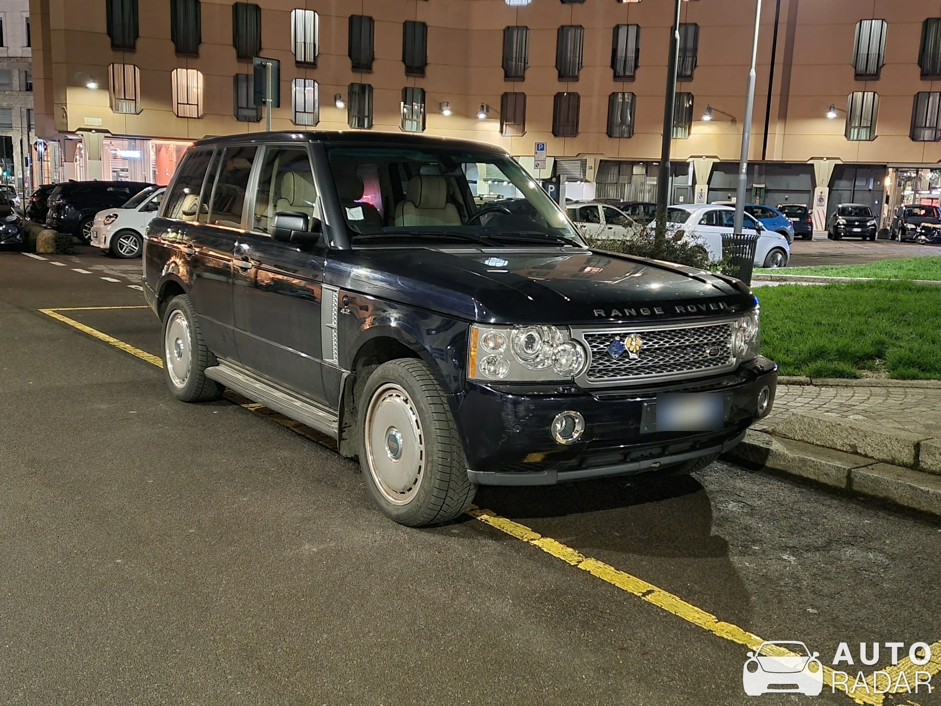 Land Rover Range Rover Supercharged spotted in Milano, Italy