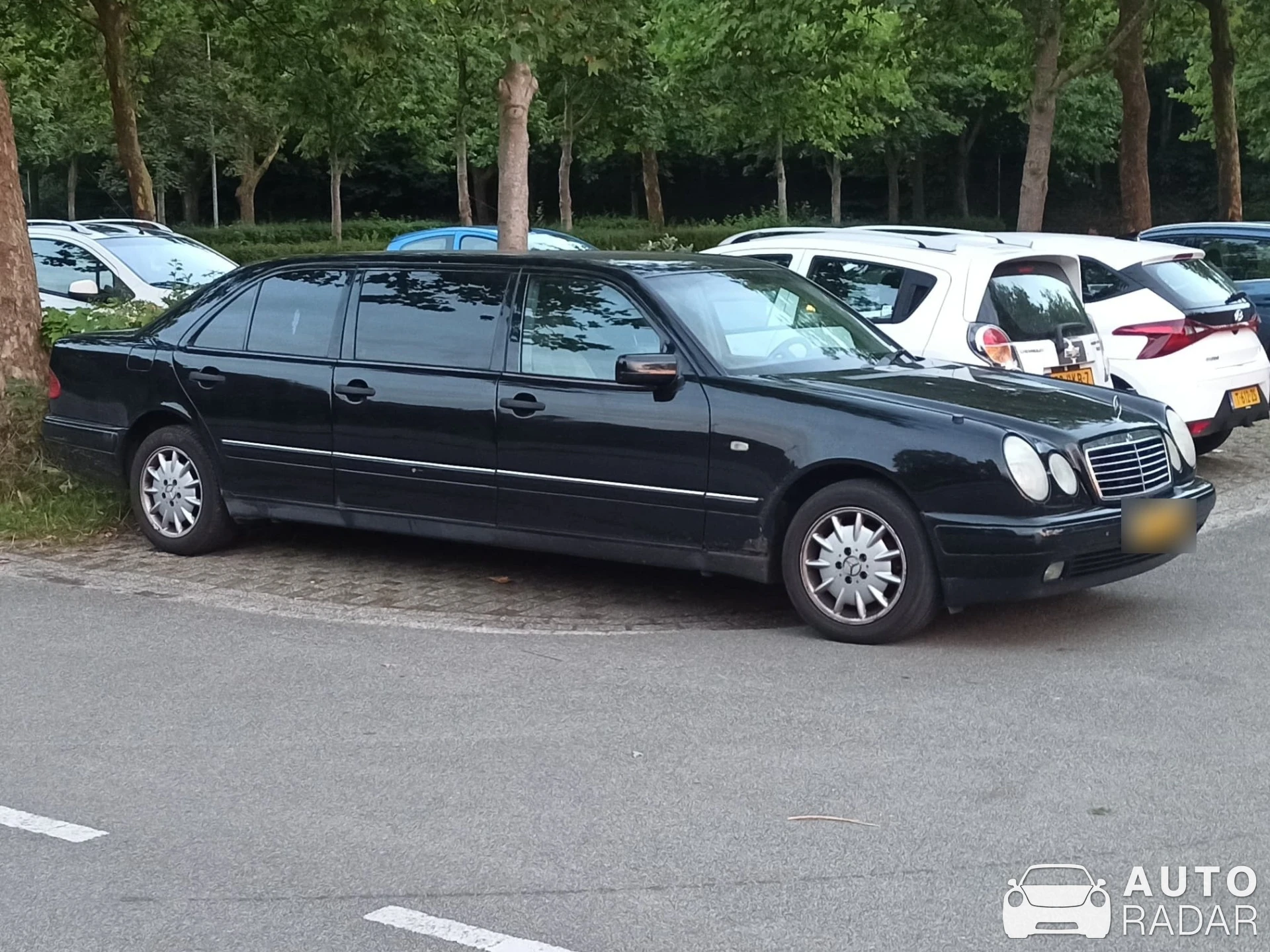 Mercedes-Benz E-Klasse W210 Limousine spotted