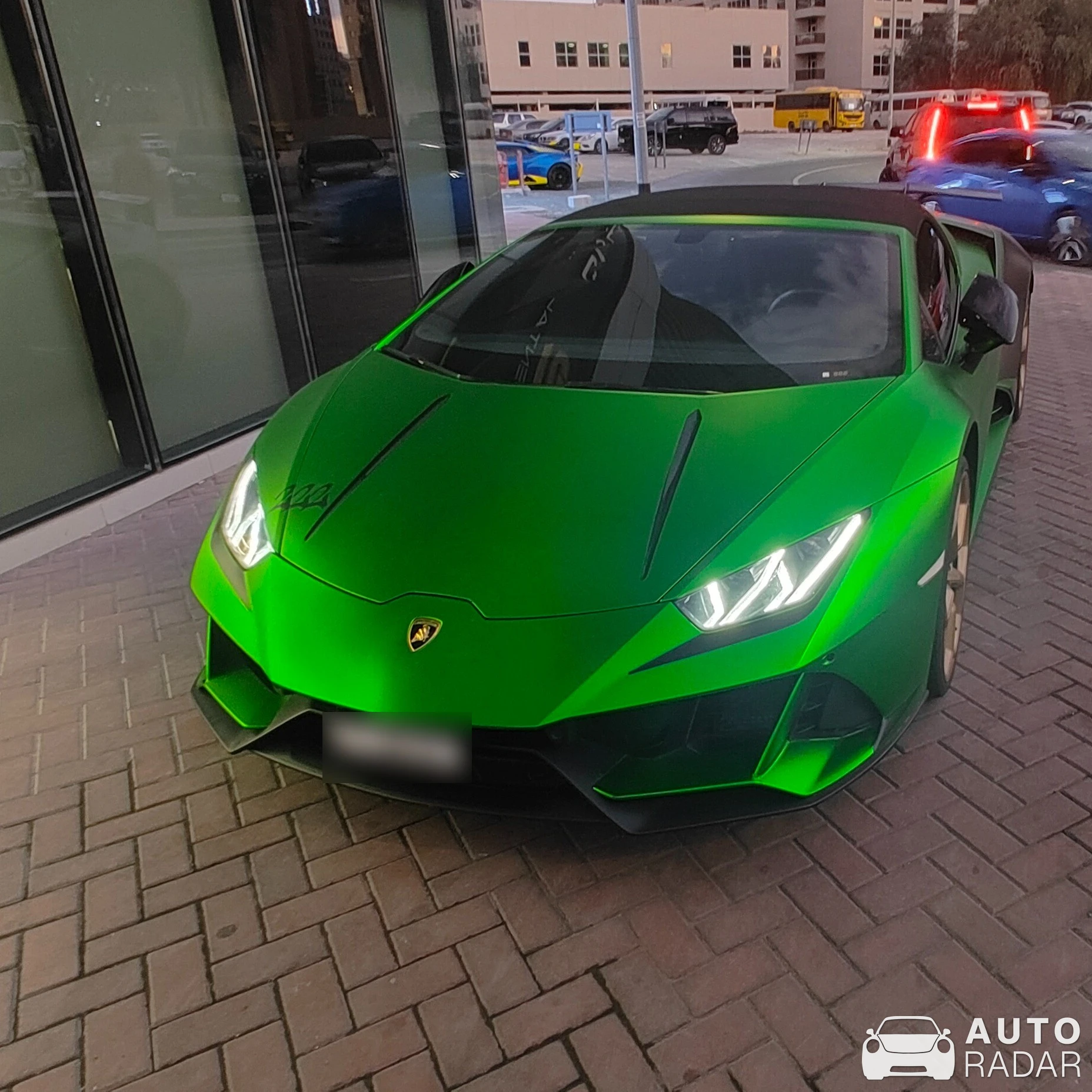 Lamborghini Huracán LP640-4 EVO Spyder spotted in Dubai, United Arab Emirates