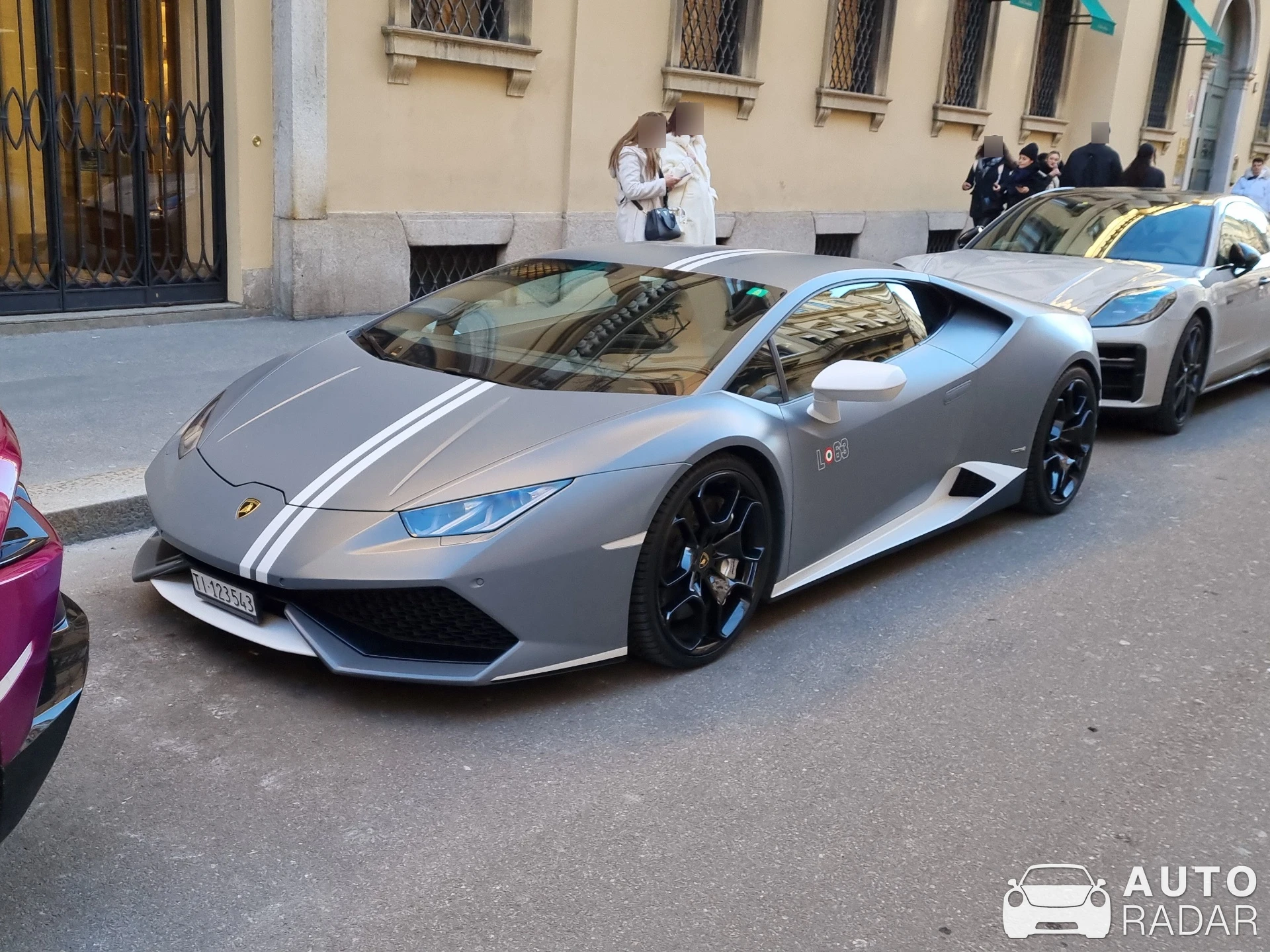Lamborghini Huracán LP610-4 Avio spotted in Milano, Italy