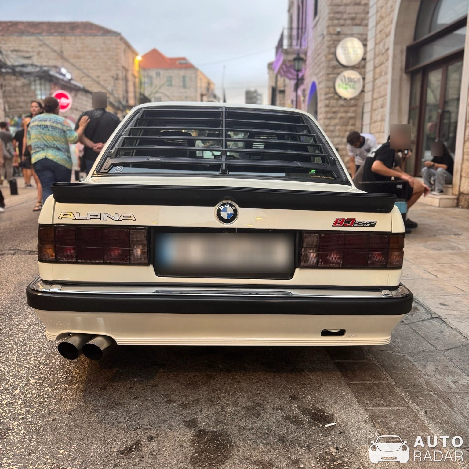 Alpina B3 2.7 E30 spotted in Jounieh