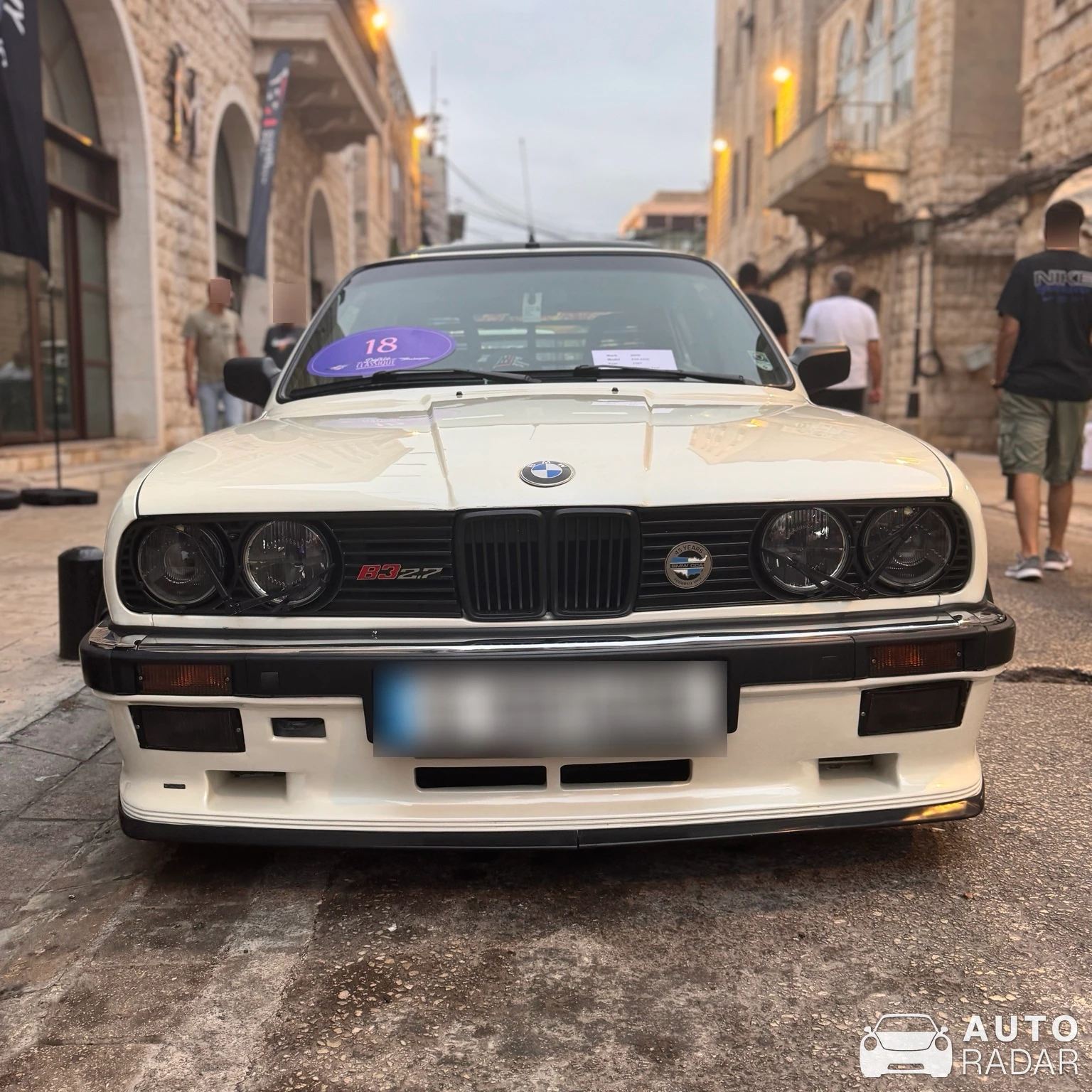 Alpina B3 2.7 E30 spotted in Jounieh, Liban