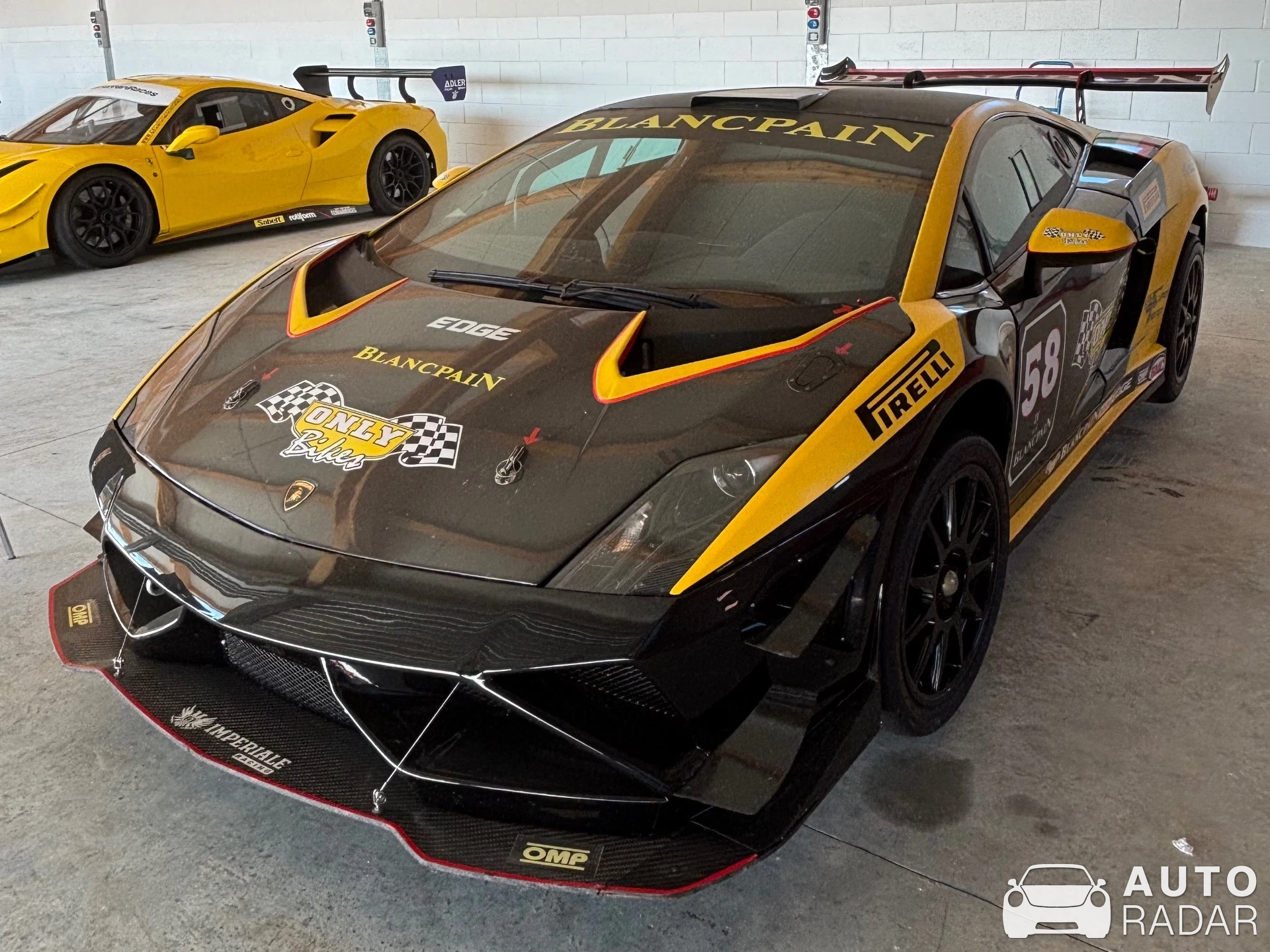 Lamborghini Gallardo LP570-4 Super Trofeo 2013 spotted in Cervesina