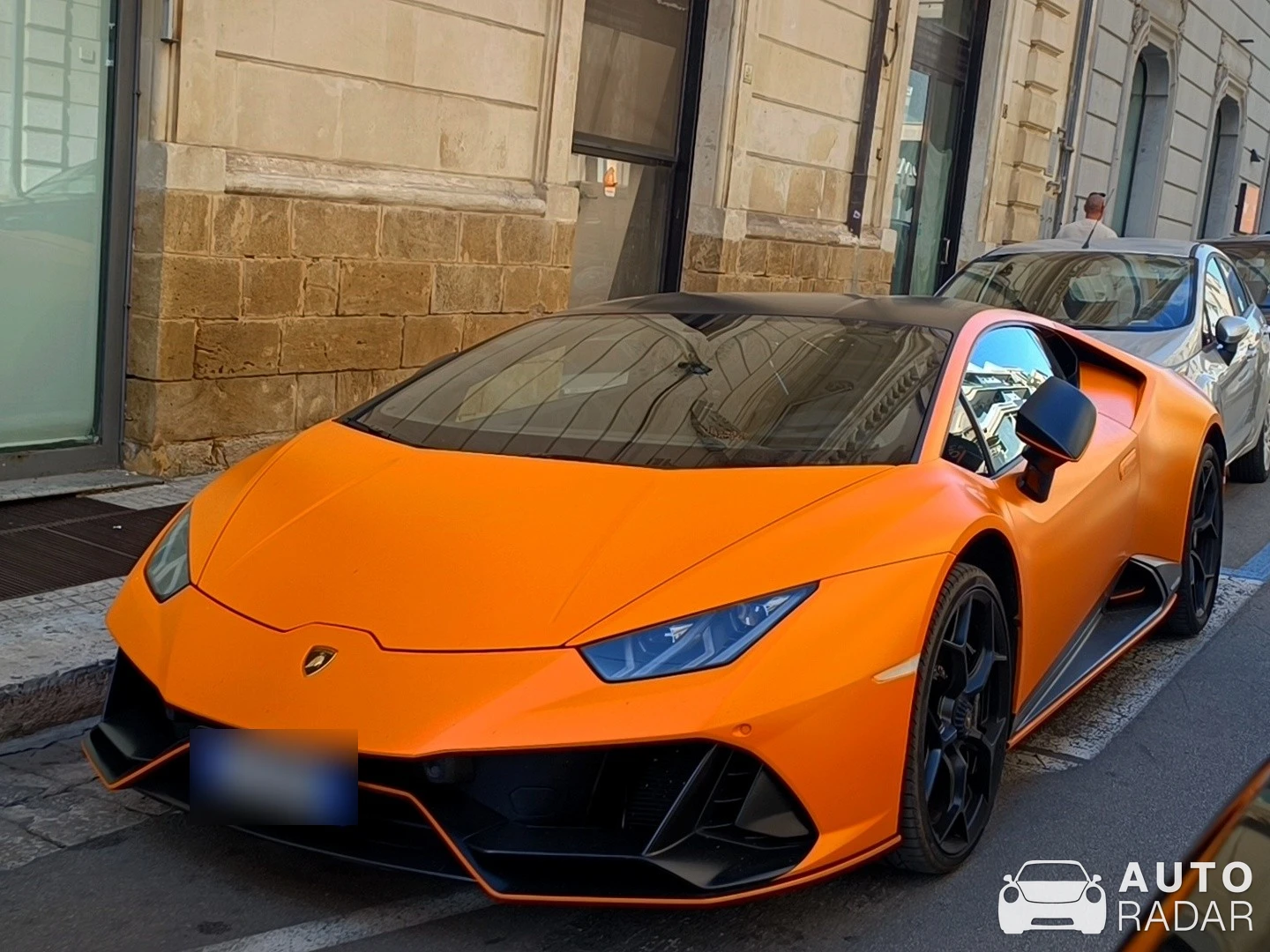Lamborghini Huracán LP640-4 EVO Fluo Capsule spotted in Lecce
