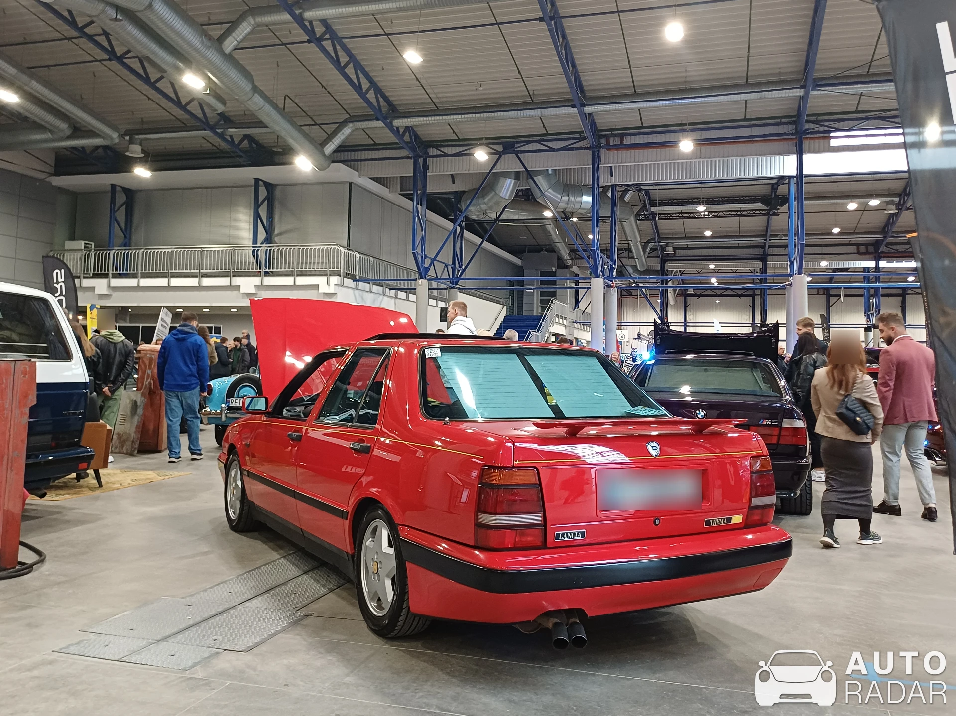 Lancia Thema 8.32 spotted in Vilnius