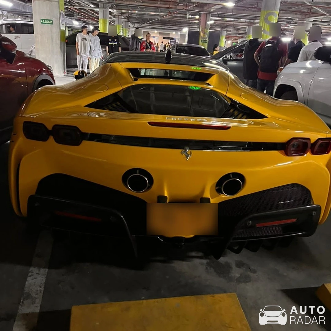 Ferrari SF90 Stradale spotted in Rionegro, Colombia