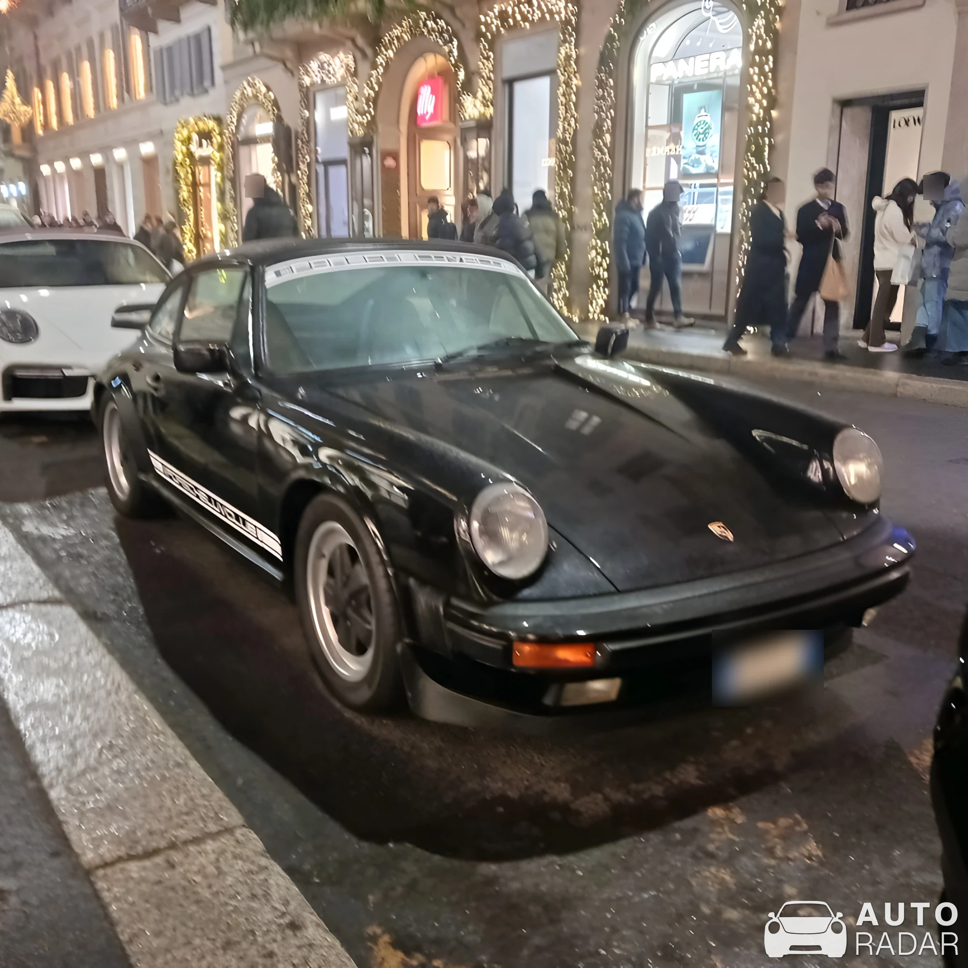 Porsche 930 Turbo spotted in Milano, Italy