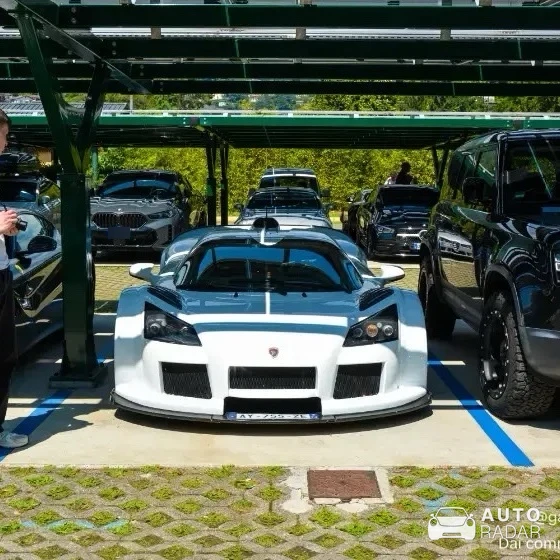 Gumpert Apollo spotted in Como