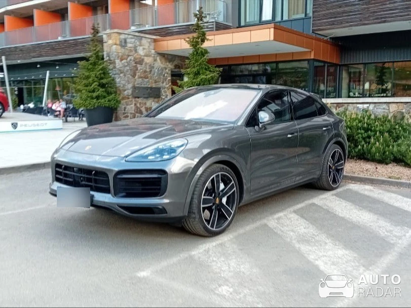 Porsche Cayenne spotted in Liberec, Czechia