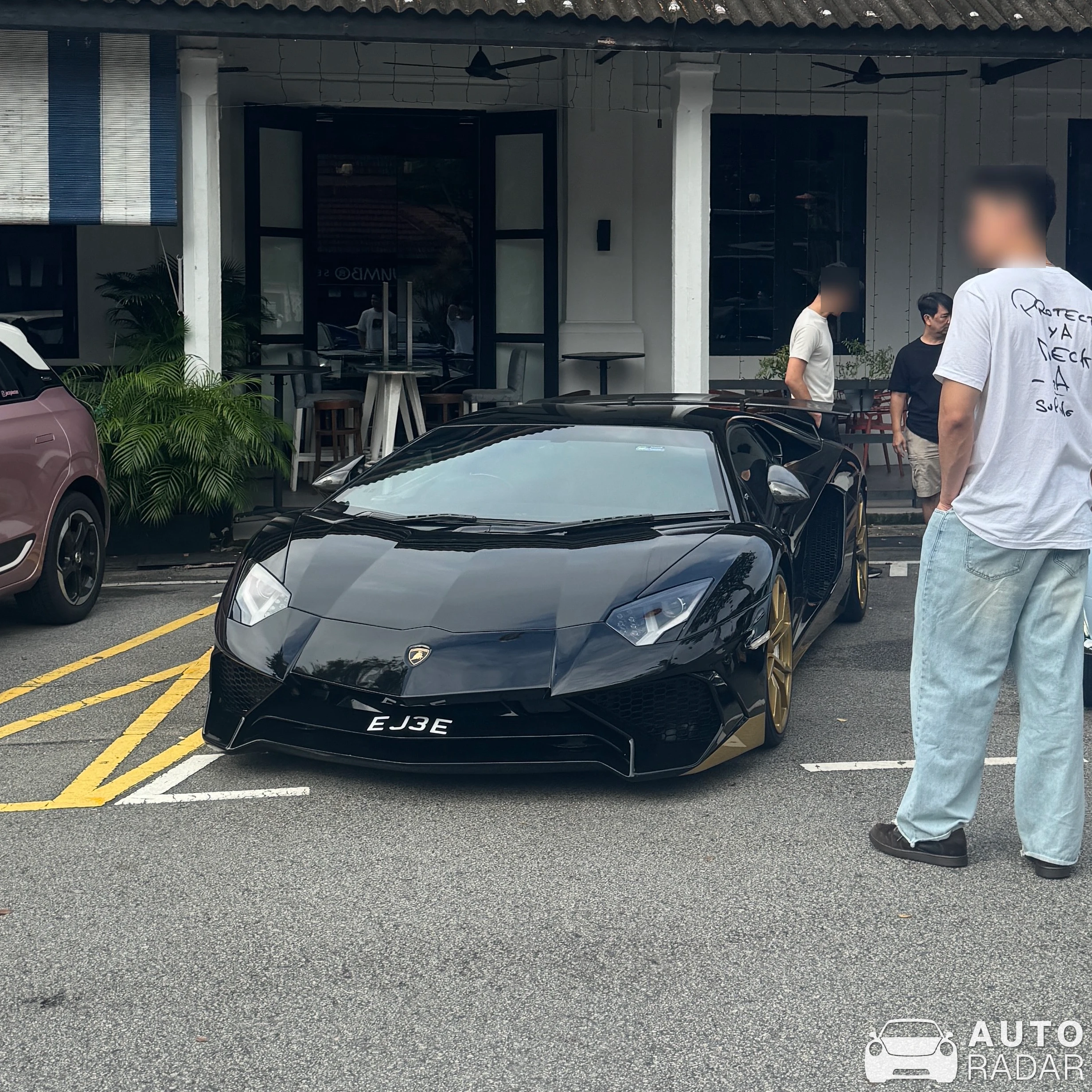 Lamborghini Aventador LP700-4 Miura Homage spotted in Singapore