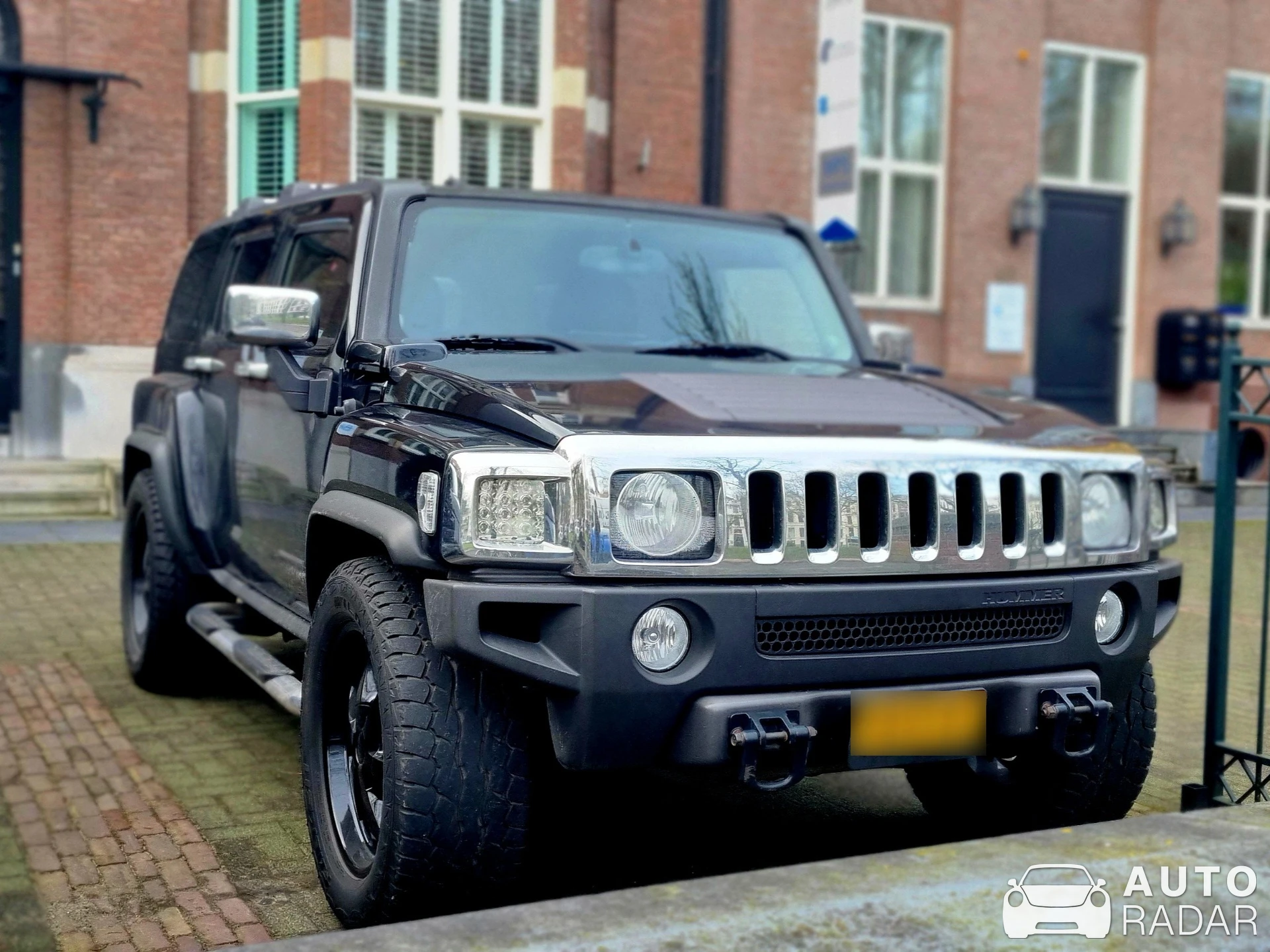 Hummer H3 spotted in Rotterdam, Netherlands