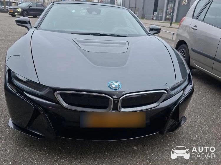 BMW i8 Roadster spotted in Enschede, Nederland