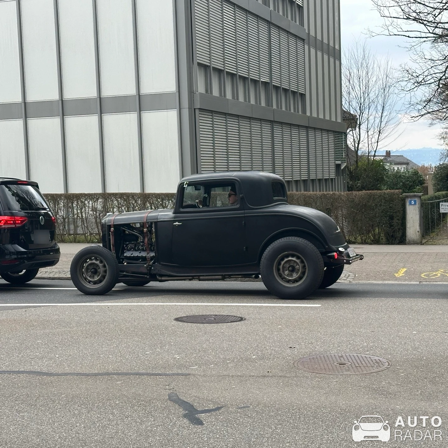 Ford 1933 spotted in Rapperswil-Jona