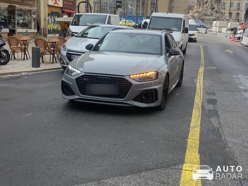 Audi RS4 Avant B9 spotted in Marseille, France