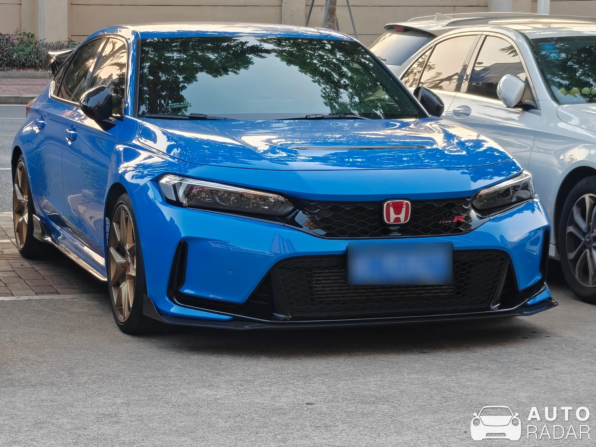 Honda Civic Type-R 2024 spotted in Zhongshan Shi
