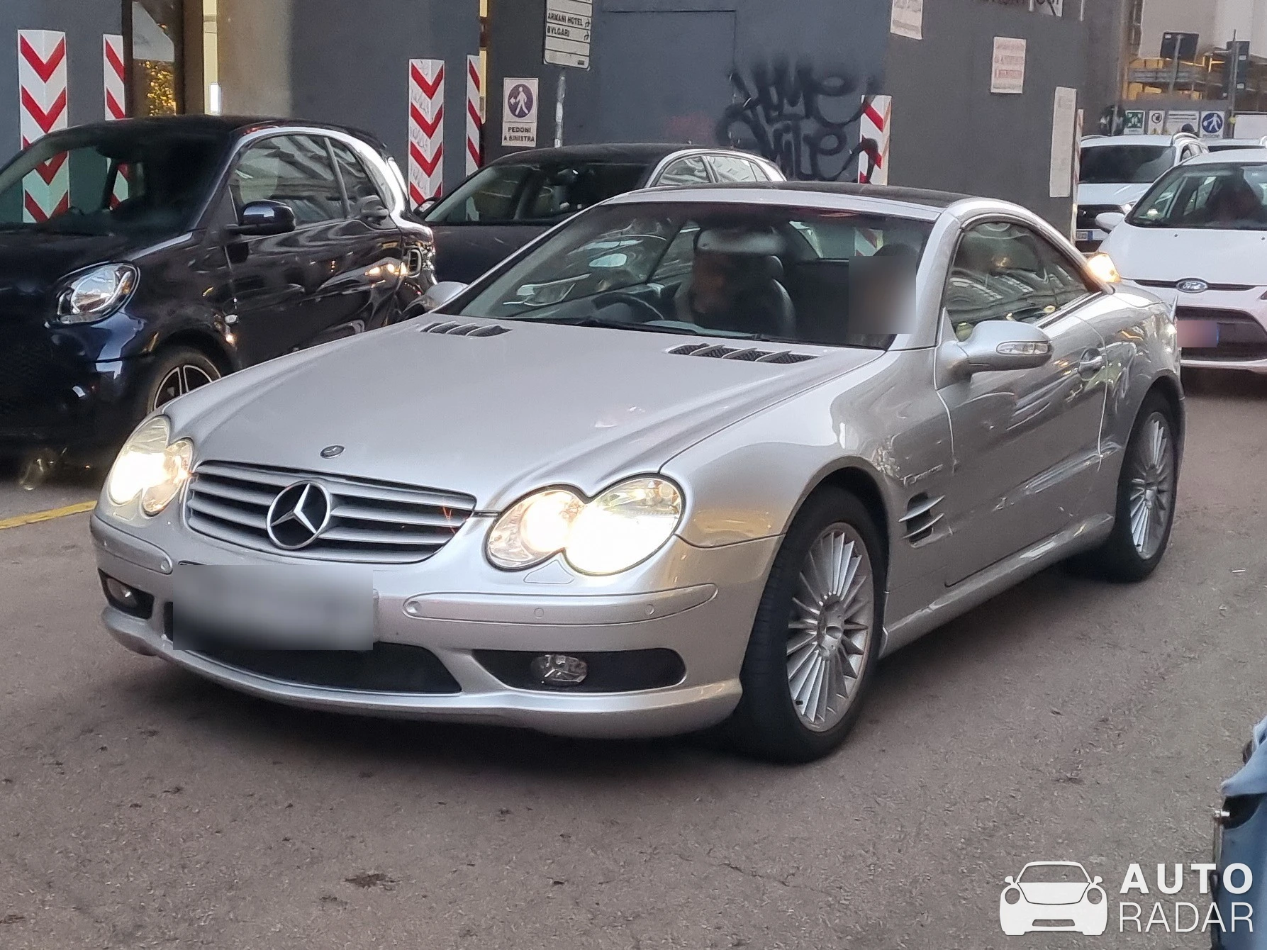 Mercedes-AMG SL 55 R230 spotted in Milano, Italia