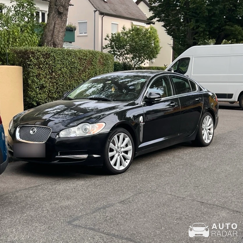 Jaguar XF LWB spotted in Fellbach