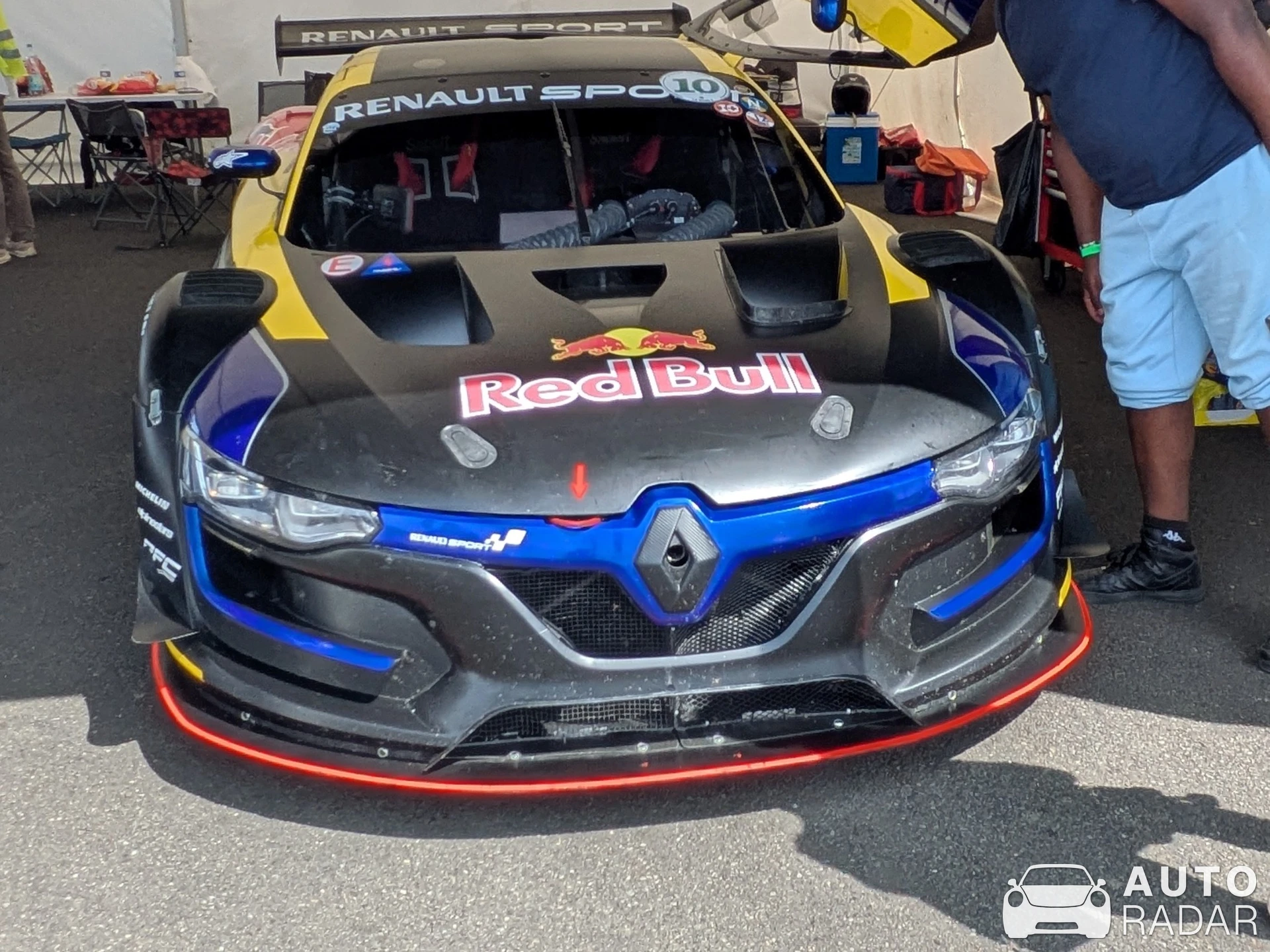 Renault R.S. 01 spotted in Le Vigeant