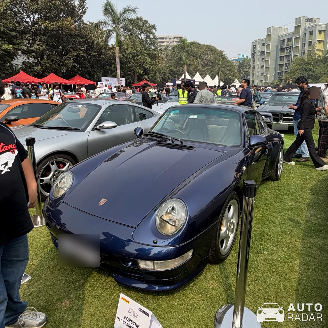 Porsche 993 Carrera spotted in Mumbai, India