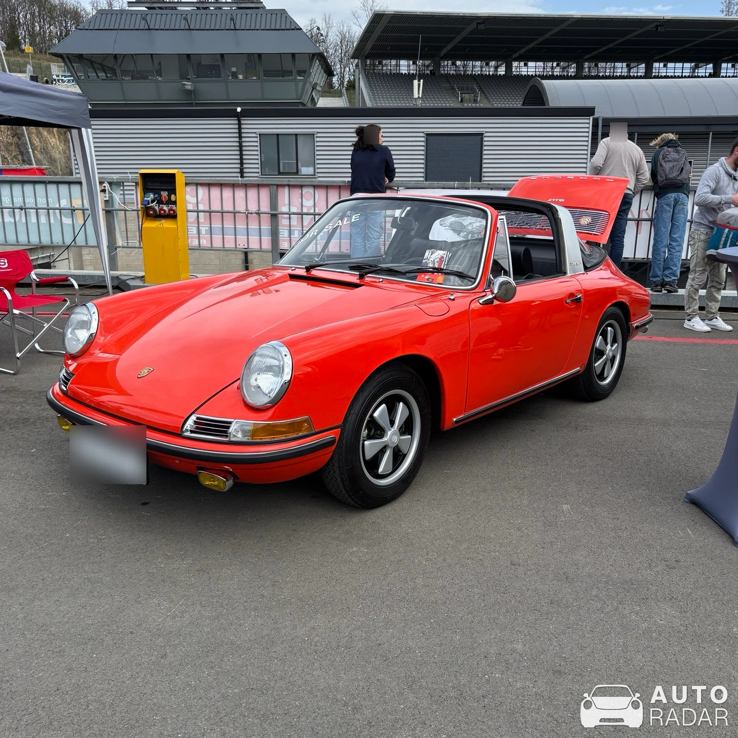 Porsche 911 Targa 2.4 S spotted in Stavelot