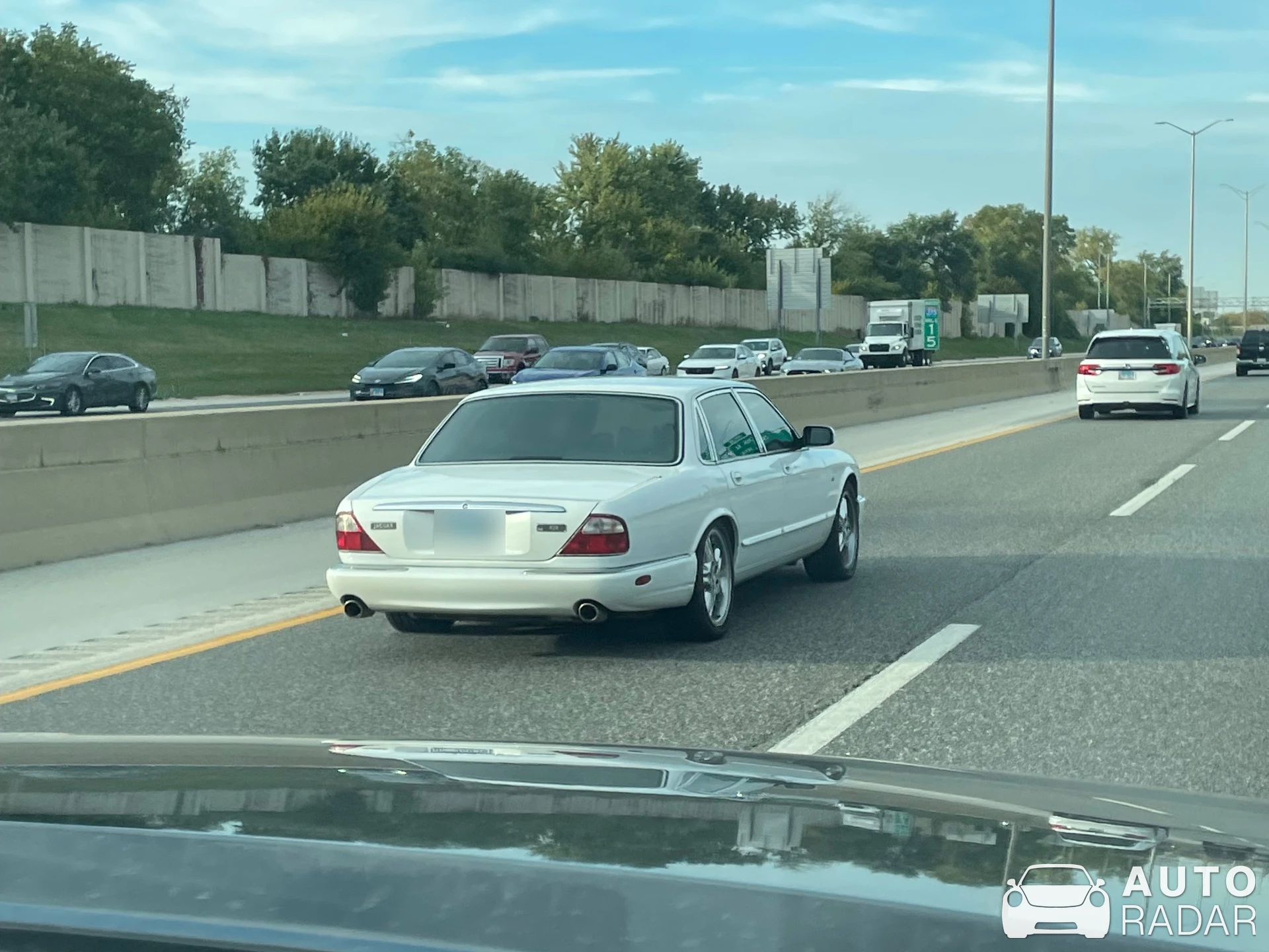 Jaguar XJ S spotted in Woodridge