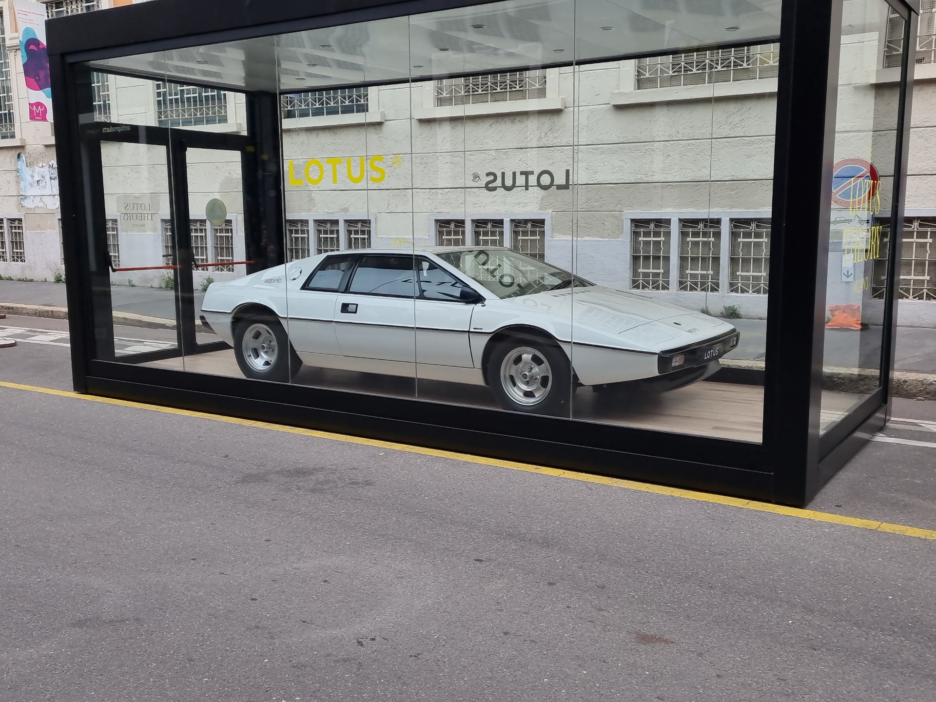 Lotus Esprit S1