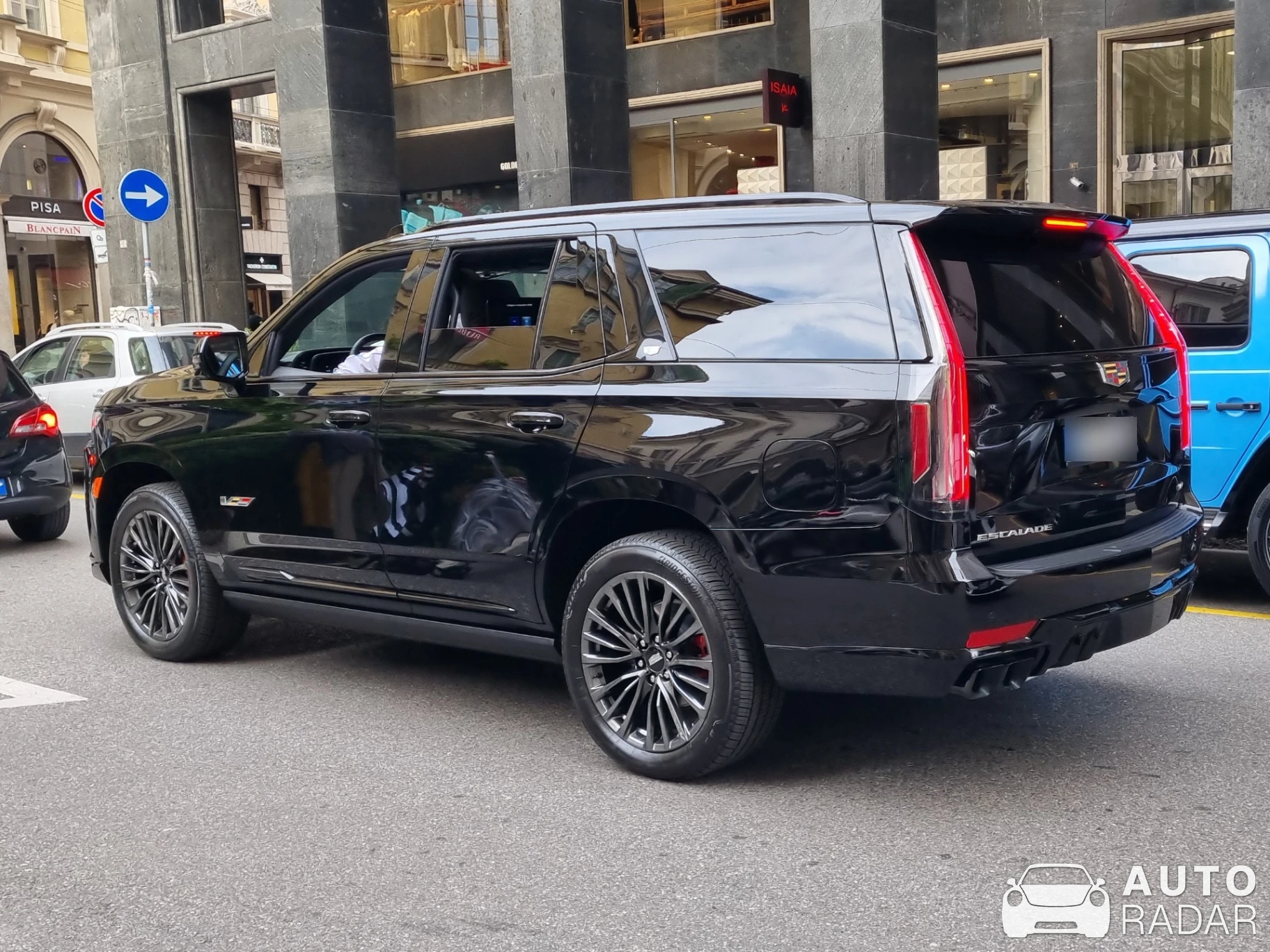Cadillac Escalade-V spotted in Milano, Italia