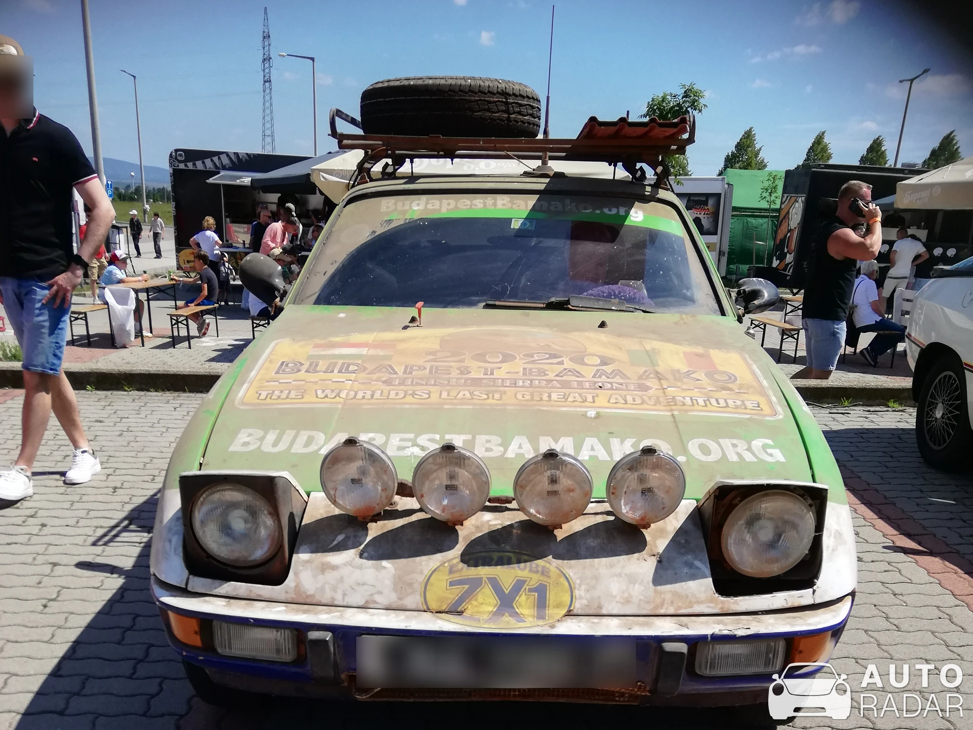 Porsche 944 Safari spotted in Veszprém