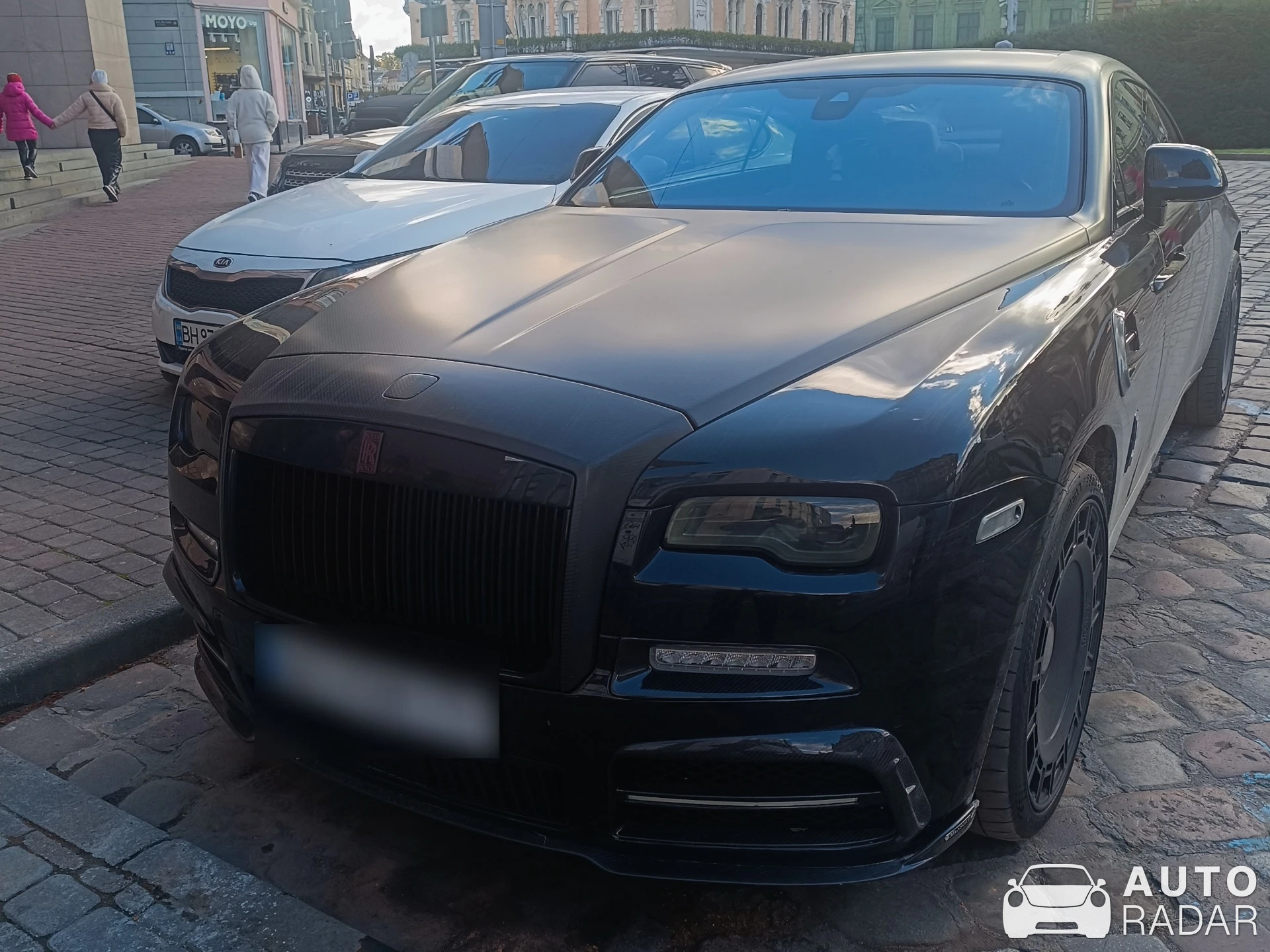 Rolls-Royce Wraith Black Badge Mansory spotted in Львів