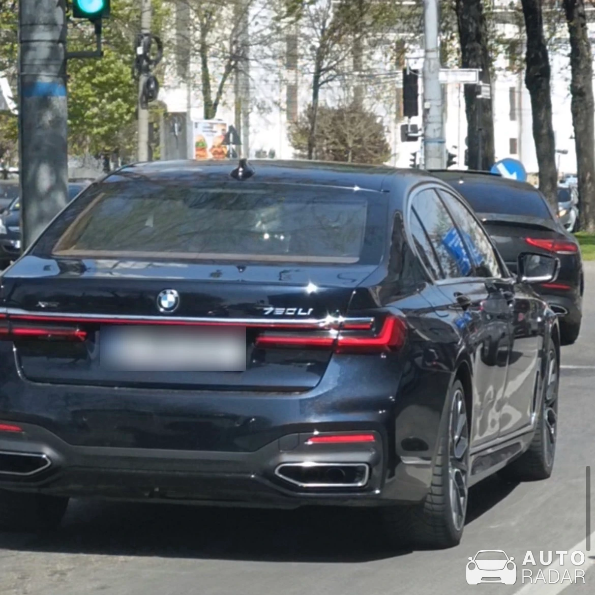 BMW 760Li V12 Xdrive G12 spotted in Braila