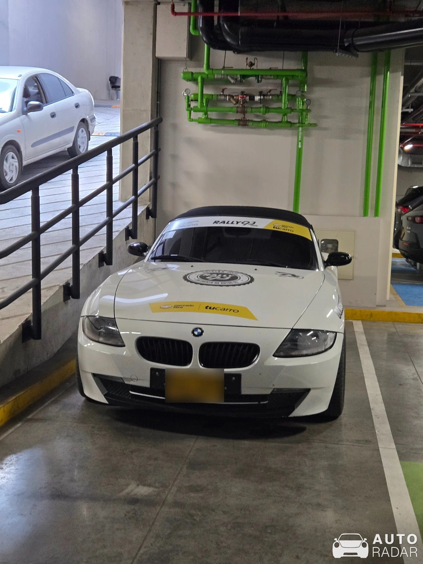 BMW Z4 E85 spotted in Bogotá