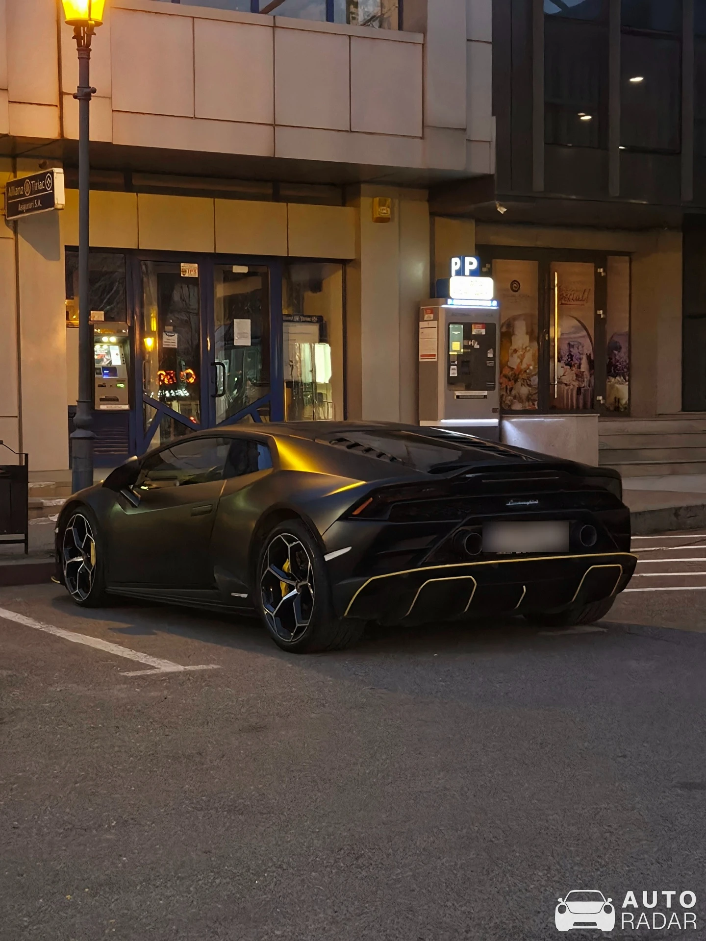 Lamborghini Huracán LP640-4 EVO spotted in Piatra-Neamț