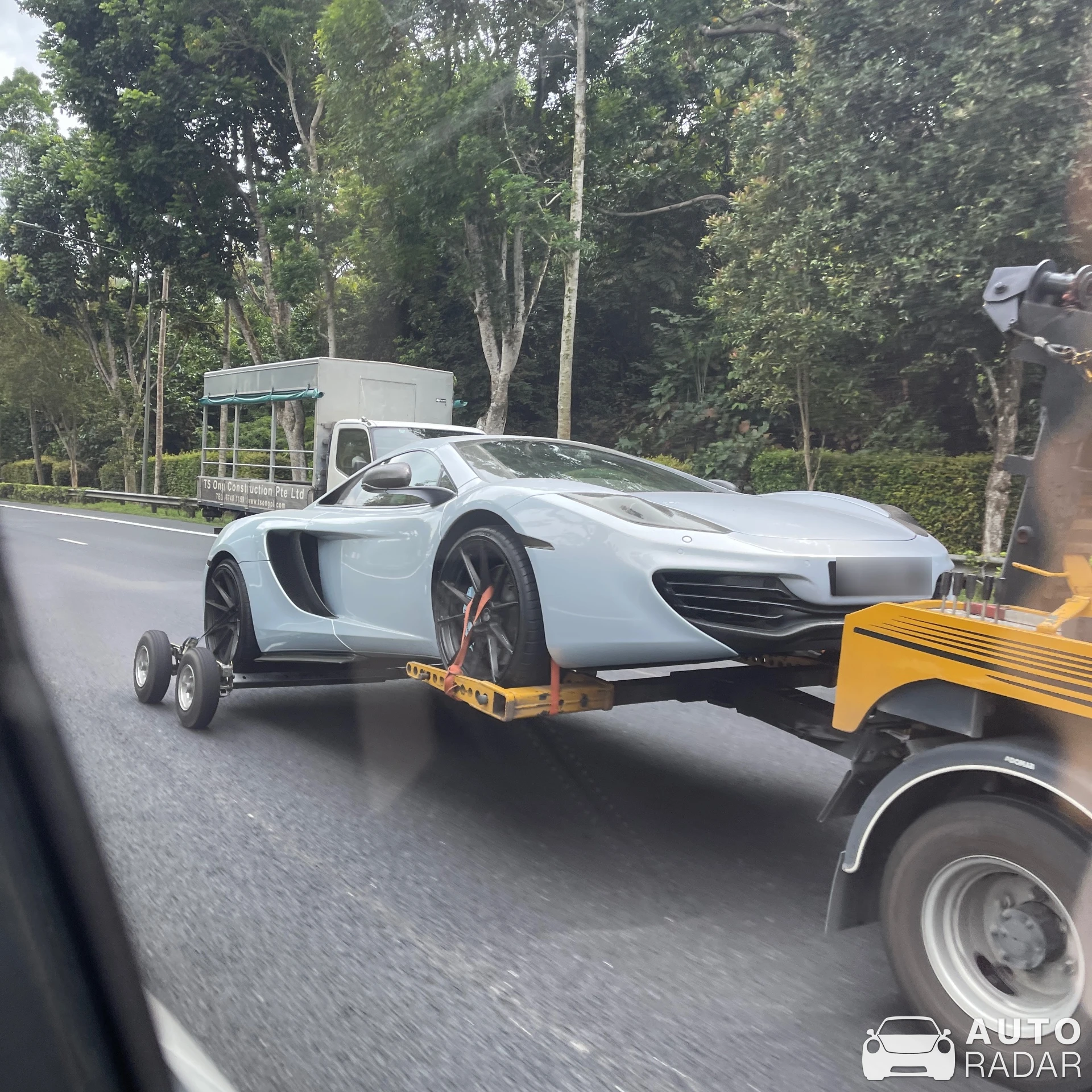 McLaren 12C spotted in Singapore, Singapore
