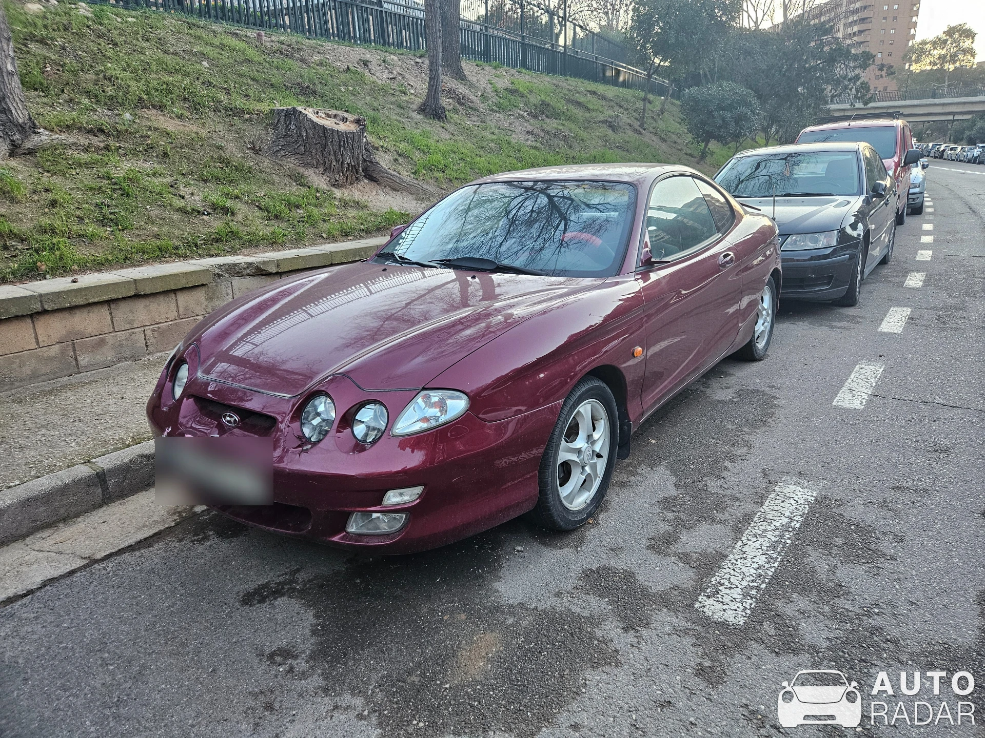 Hyundai Coupé 2000 spotted in Zaragoza, España