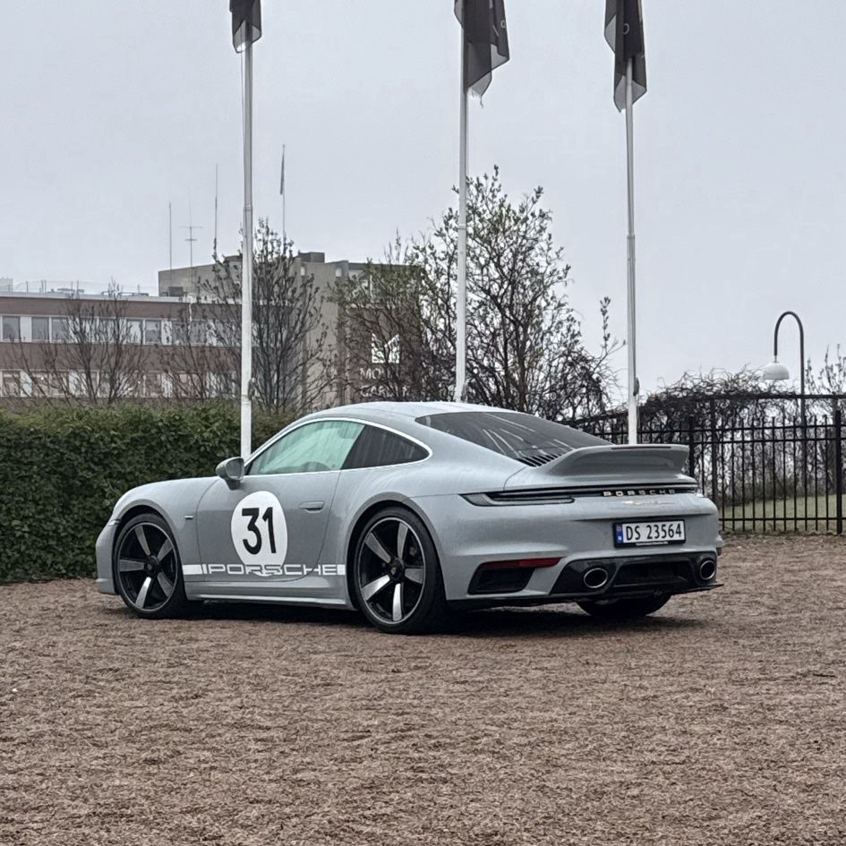 Porsche 992 Sport Classic
