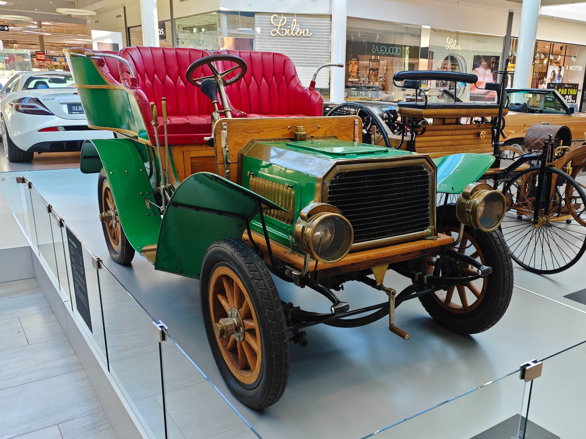 Mercedes-Benz Parsifal 8/10