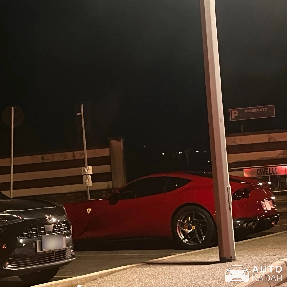 Ferrari 812 Superfast spotted in Induno Olona, Italia