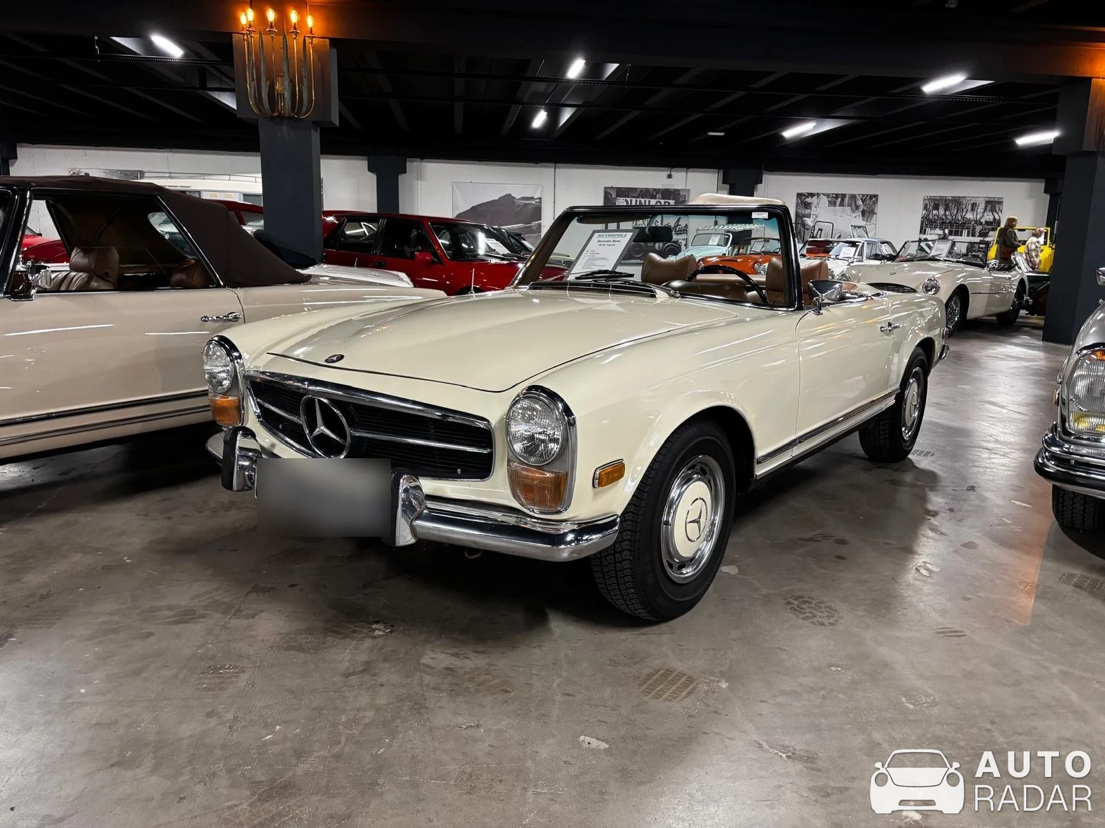 Mercedes-Benz 280 SL spotted in Druten, Netherlands