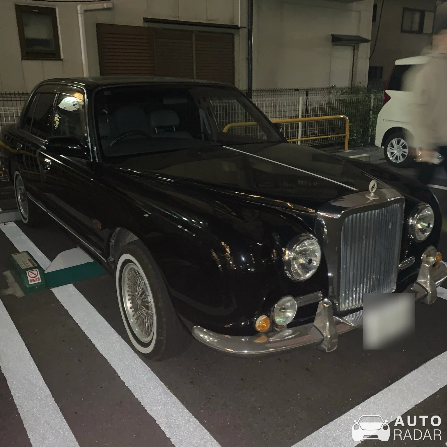 Mitsuoka Galue II spotted in Nagoya