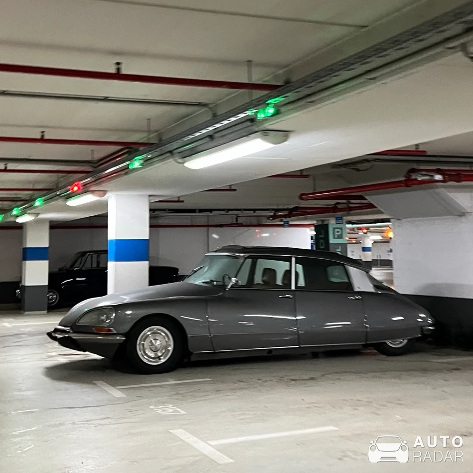 Citroën DS spotted in Köln, Deutschland