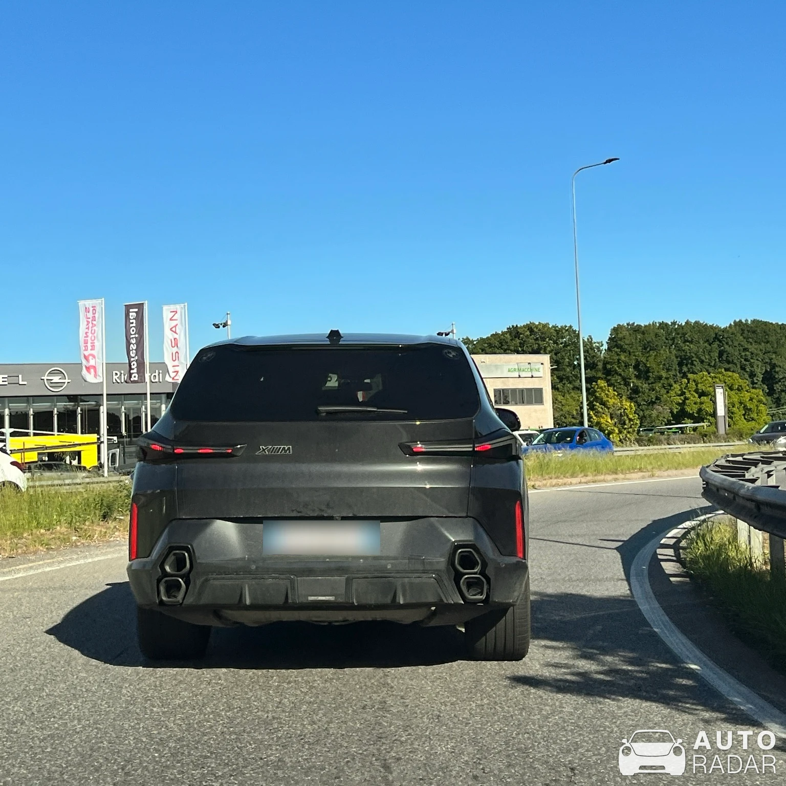 BMW XM G09 spotted in Novara