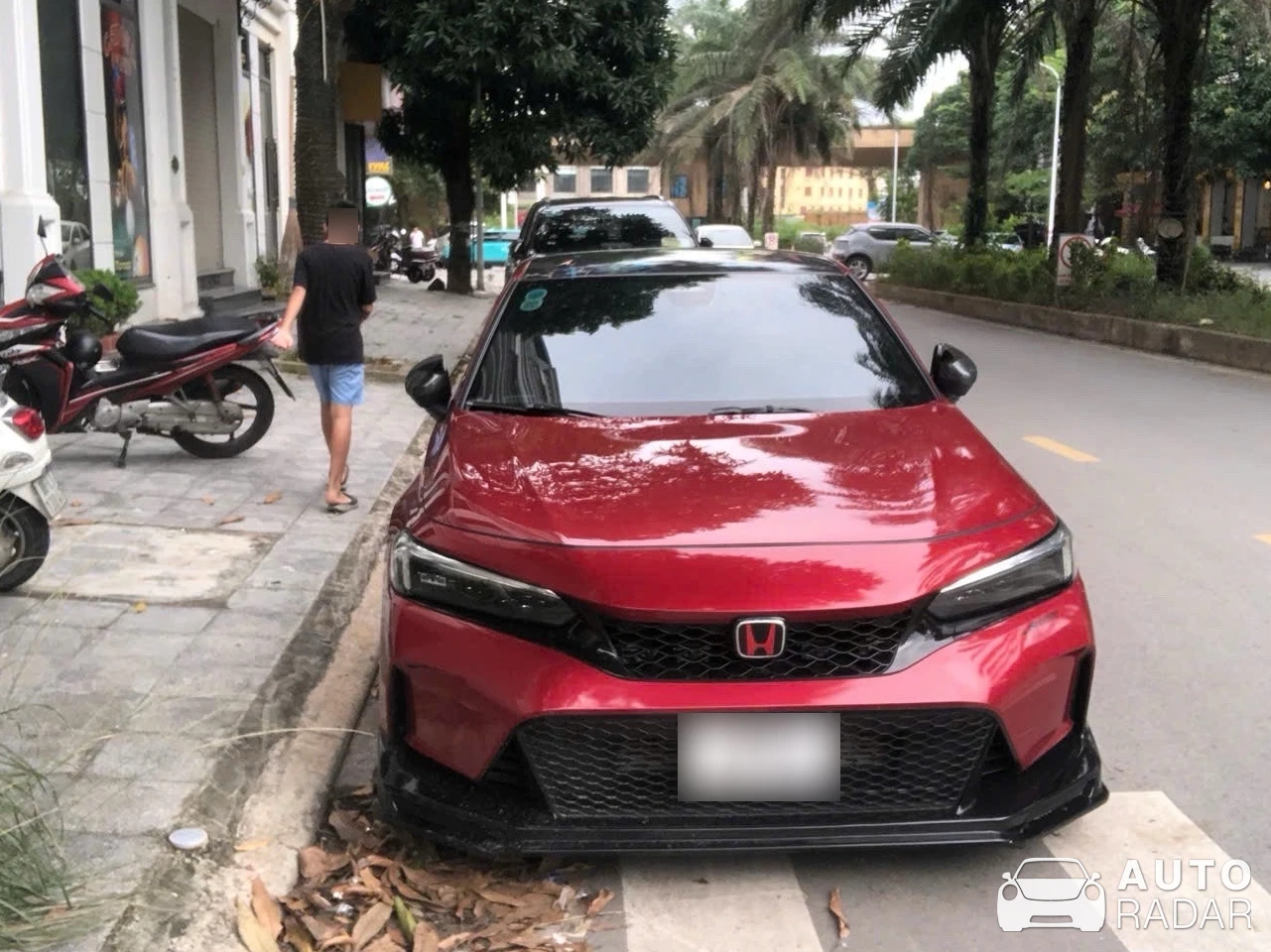 Honda Civic Type-R 2023 spotted in Thành phố Vĩnh Yên