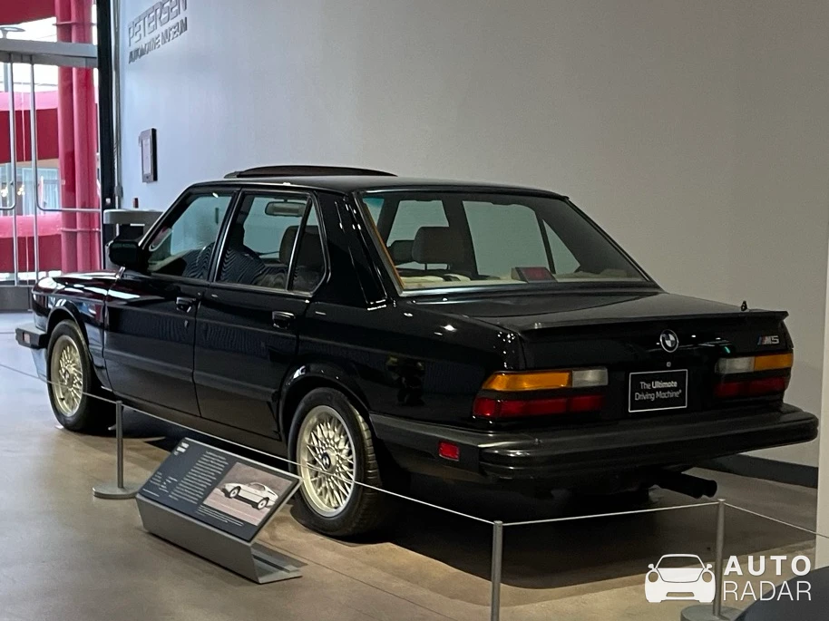 BMW M5 E28 spotted in Los Angeles, United States
