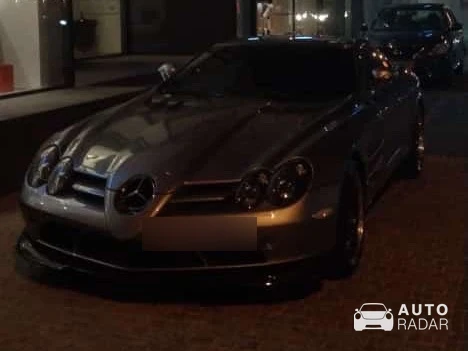 Mercedes-Benz SLR McLaren Roadster spotted in Abu Dhabi, United Arab Emirates