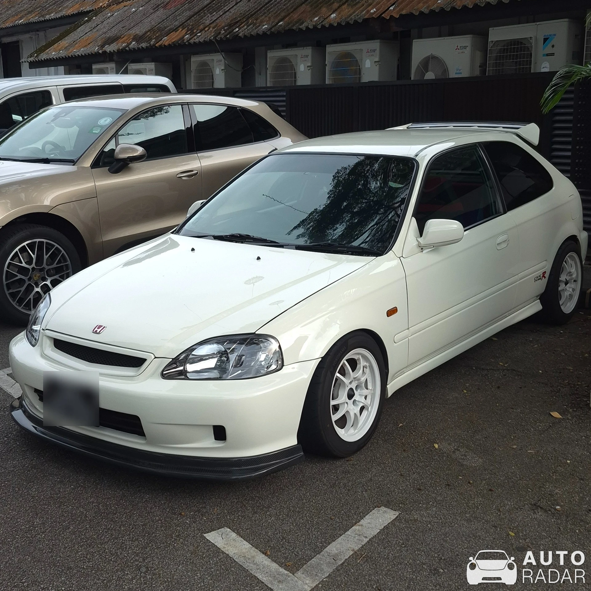 Honda Civic Type R 1996 spotted in Singapore